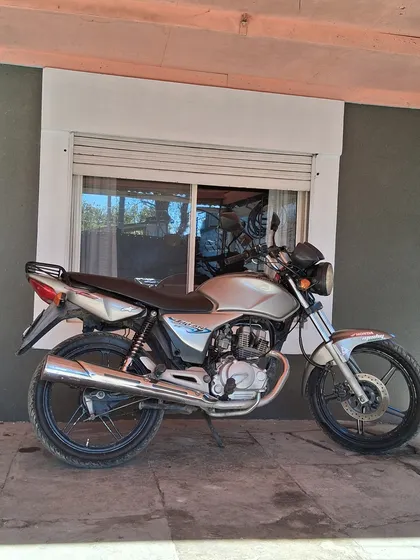 Honda Titan 150 Esd