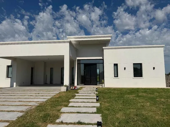 Casa 4 Amb La Alameda  Vista A La Laguna Y Pileta