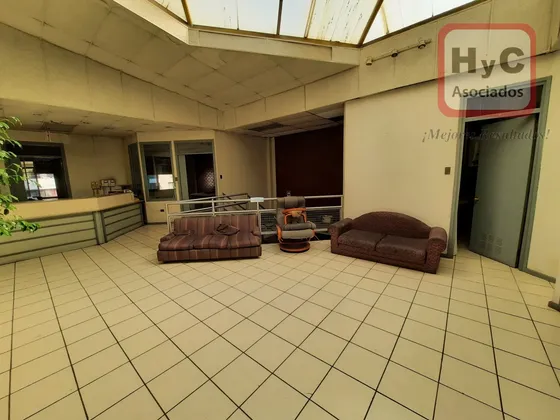 Local Comercial 800 M² En Santiago Centro Gran Conectividad