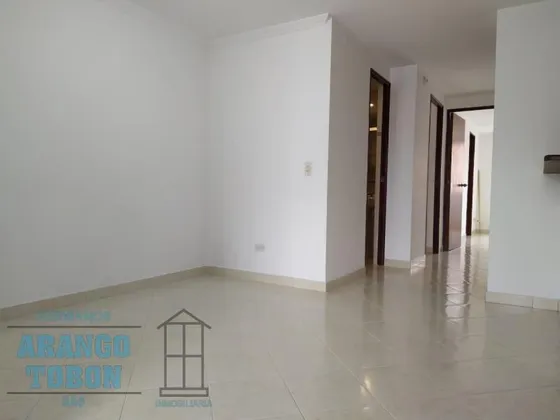Apartamento En Venta En San Joaquín Cod  2050