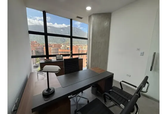 Se Alquila Oficina 12m² Campo Alegre
