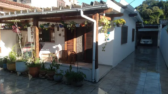 Casa Térrea 10x25 Indaia Bertioga