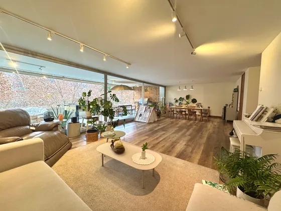 Exclusivo Depto Con Gran Terraza, 5 Dormitorios Y 2 Estac.