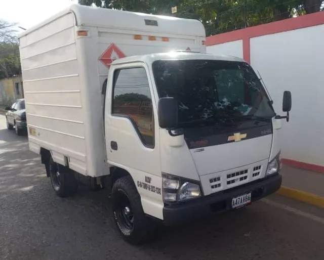 Camión Cava Chevrolet Nhr