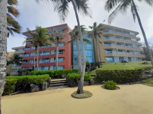 Apto. Cimarrón Suites , Exclusivo Condominio Con Vista Y Salida Directa Al Mar.