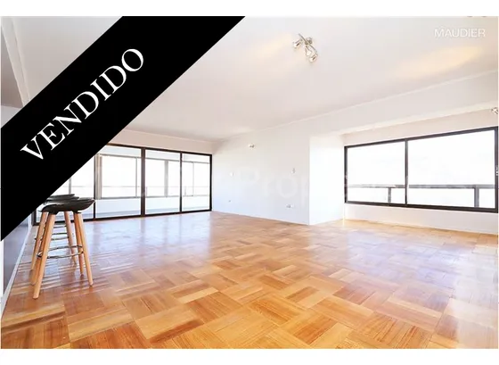 Departamento En Venta De 3 Dorm. En Las Condes