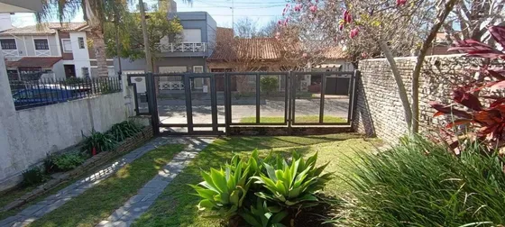 Casa En Venta- Quilmes 