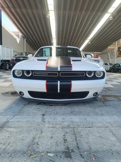 Dodge Challenger R/t 5.7
