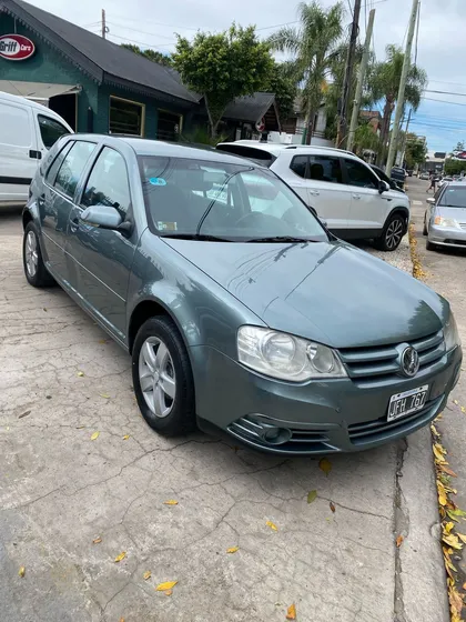 Volkswagen Golf 1.6 Conceptline