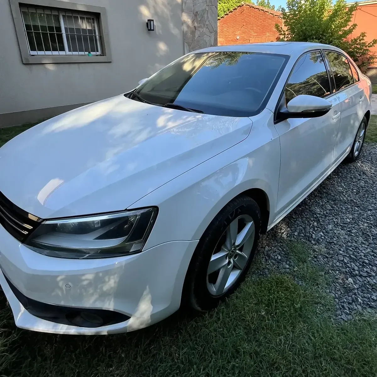 Volkswagen Vento 2.5 Luxury 170cv Tiptronic