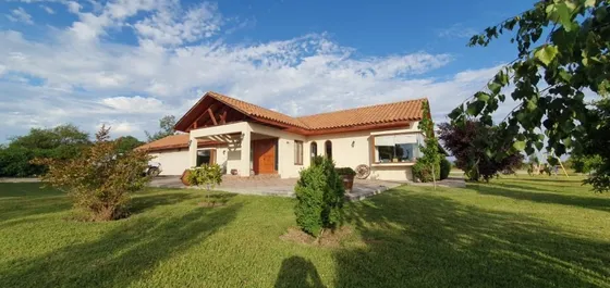Linda Casa 311 M2 En Parcela 7.342 M2 Condominio Llallauquén