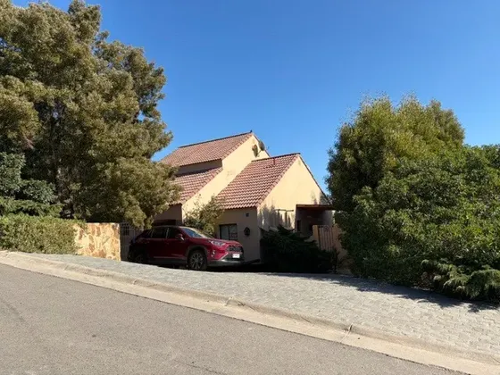 Maravillosa Casa Con Gran Vista !! Y Gran Terreno !