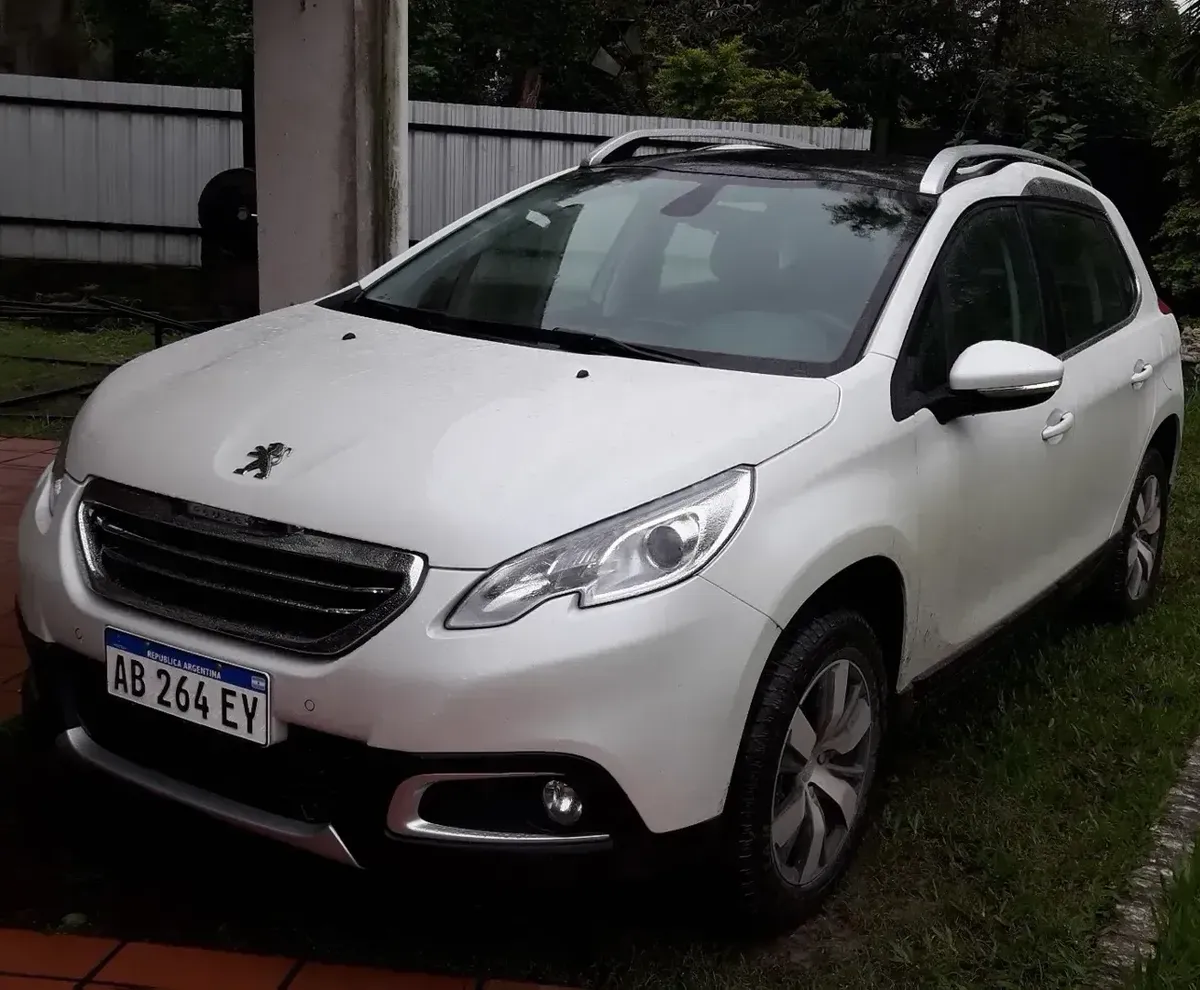 Peugeot 2008 1.6 Feline