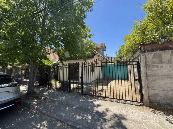 ¡bajó De Precio! Casa Remodelada En Las Rastras 3d+2b+est+b