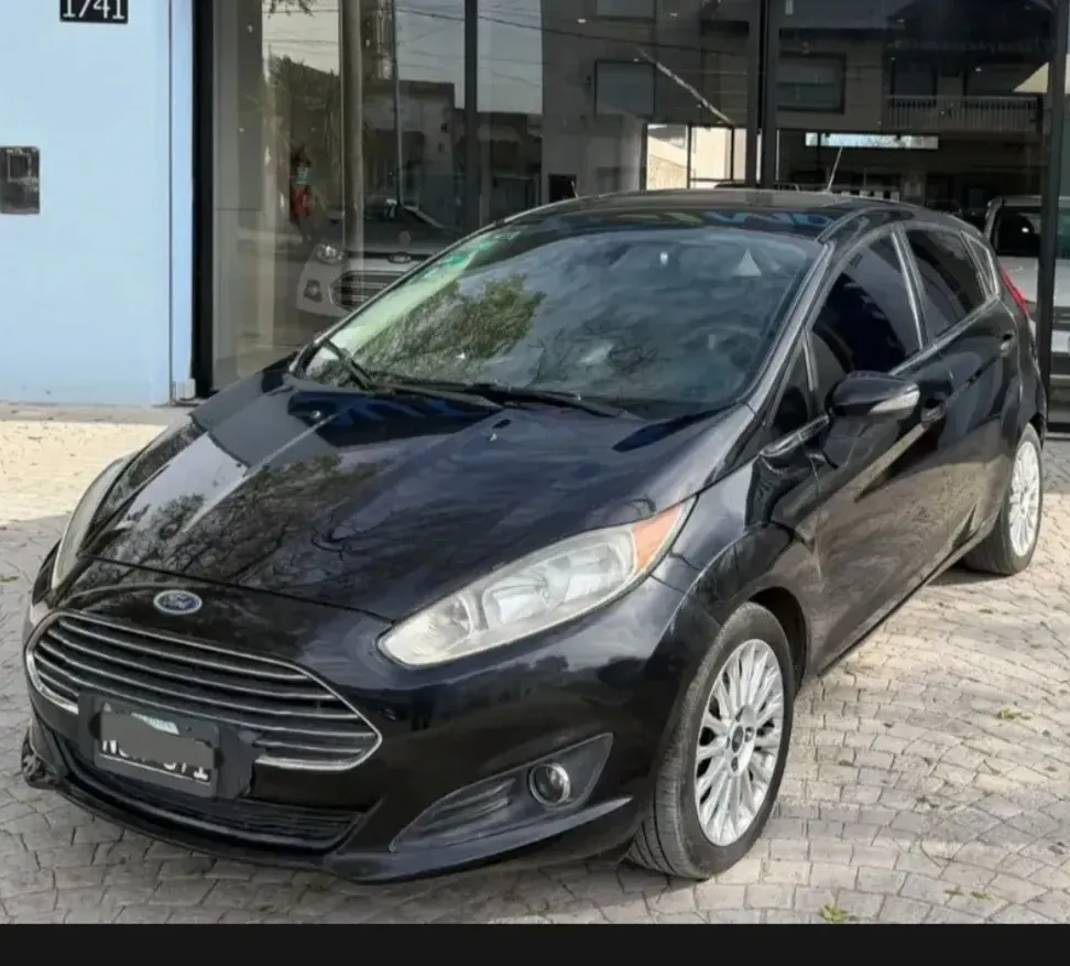 Ford Fiesta Kinetic 1.6 Design 120 hp Titanium