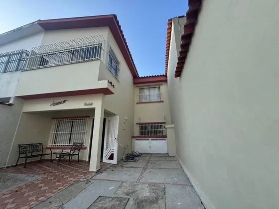 Michelle Alquila Apartoquinta Conjunto Residencial Los Girasoles Trigal Norte Valencia Le-r /626