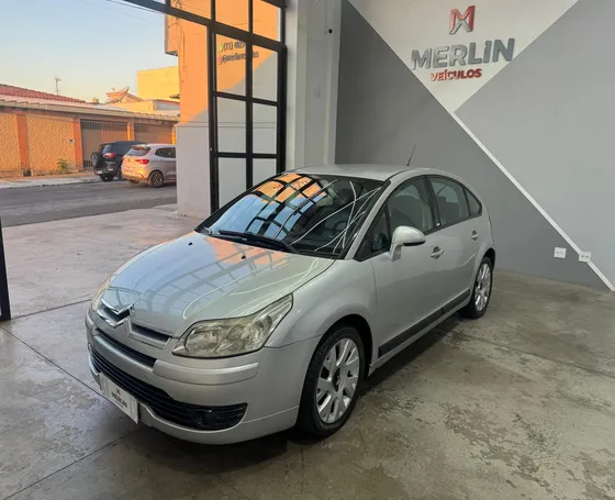 Citroën C4 2.0 Exclusive 16v Flex 4p Automático