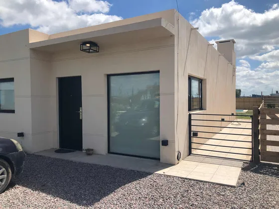 Casa En Venta San Vicente Con Pileta Barrio Cerrado