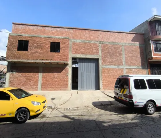 Se Alquila Bodega En El Barrio Guayaquil Al Centro De Cali