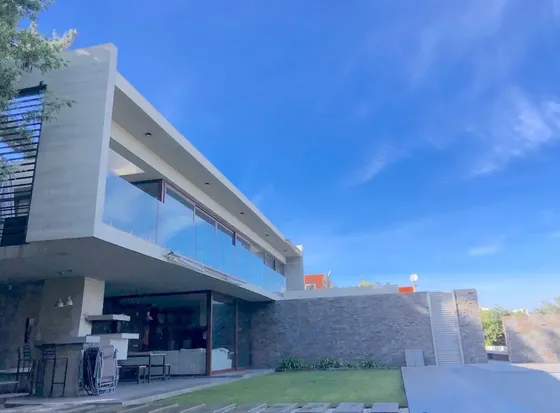 Moderna Y Estilosa Casa En Condominio A Pasos Del Club House