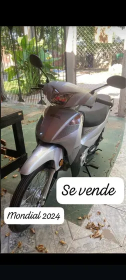 Moto Con Papeles, Se Transfiere Casi Nueva