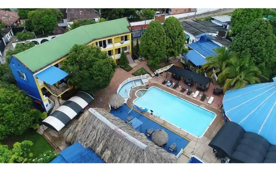 Vendo Espectacular Hotel De Oportunidad En Melgar