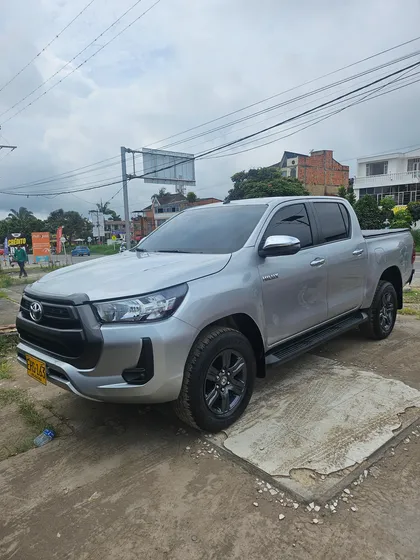 Toyota Hilux 2.4l