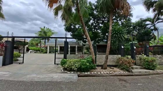Efrén Petruccelli Vende Casa Ubicada En Urbanización Villas De San Diego Casa Unifamiliar Venta U Alquiler. Excelente Distribución Y Acabados Impecables