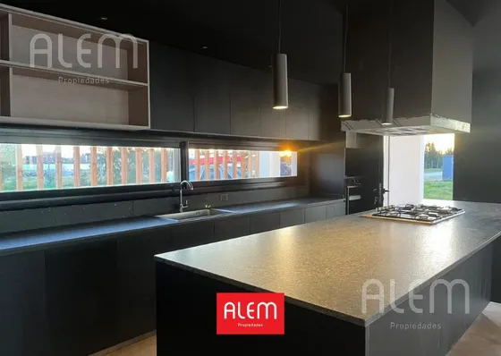 Casa A Estrenar En Venta En La Magdalena, Canning