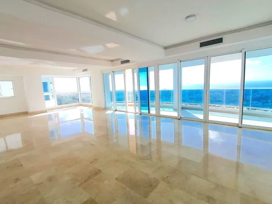 Apartamento En Alquiler En Av. Anacaona, Los Cacicazgos