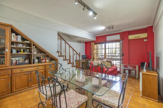 Duplex 3 Ambientes - Balcon Aterrazado - Bajas Expensas - Flores