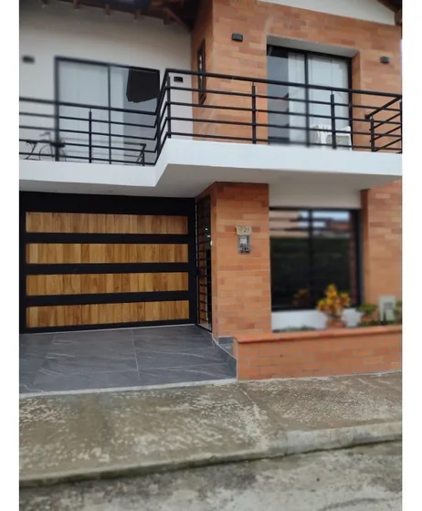 Casa En Venta, Sector Jardines De La Pradera