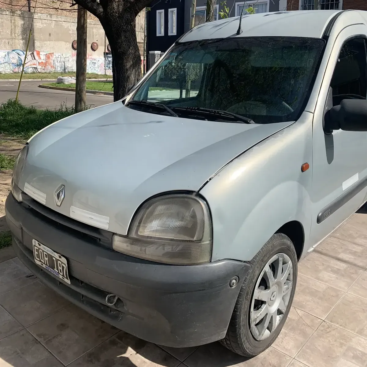 Kangoo Diesel 1.9, Model 2004. Utility vehicle.