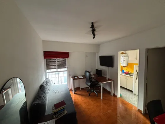 Venta Depto  2 Amb Frente  Vista Abierta Caballito