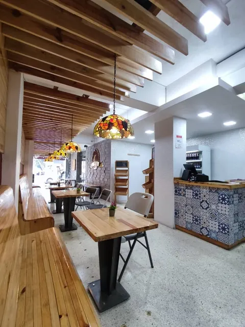 Sábana Grande Avenida Casanova Local Restaurante A Pie De Calle Para Venta De Fondo De Comercio