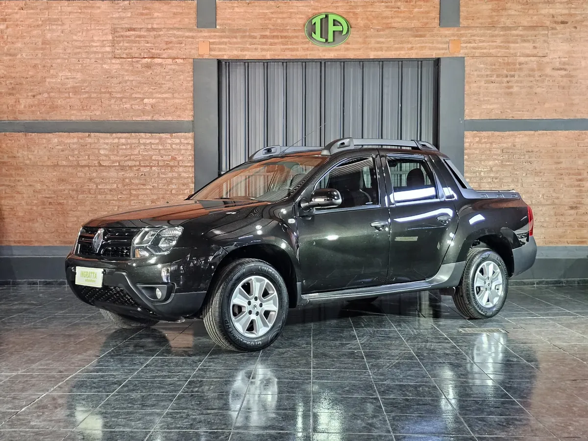 Renault Oroch 2.0 Dynamique - GNC - 223,000 km - 2017
