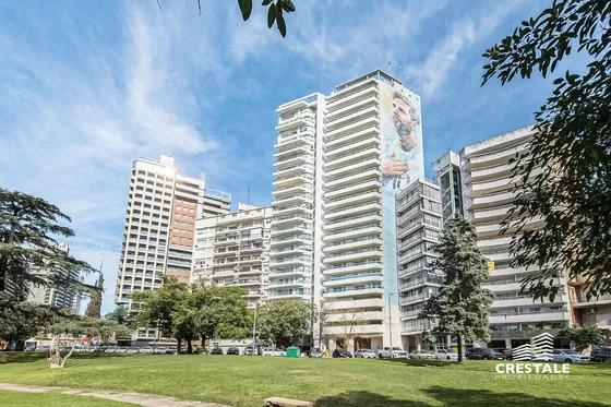 Av. Libertad 300 - Barrio Martin, Rosario.