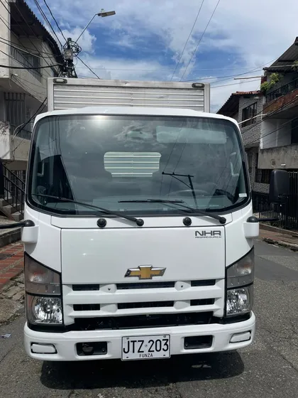 Chevrolet Nhr 3.0 700p Reward 104hp