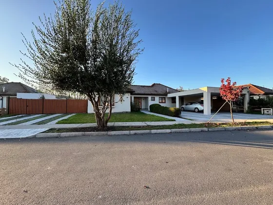 Casa 4d + 3b En Condominio | 1.600 M2 | Dueño Directo
