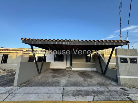 Maritza Lucena Alquila Cómoda, Amplia Y Acogedora Casa, Con Vigilancia Las 24 Horas En Cabudare, Pocas Casas, Psdrás Disfrutar De Tranquilidad Y Seguridad, Linda Cocina. Acogedoras Habitaciones.