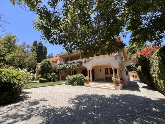Exclusiva Casa Estilo Italiana Uso Habitacional Y Comercial