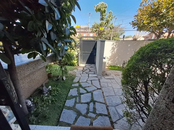 Casa Venta 4 Dormitorios, En Las Condes