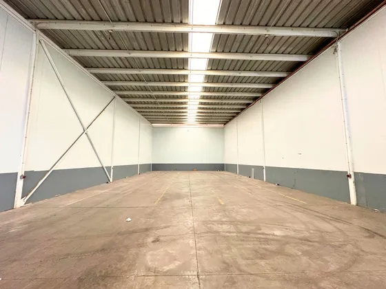 Bodega Arriendo 390 M2 Condominio Quilicura Los Libertadores