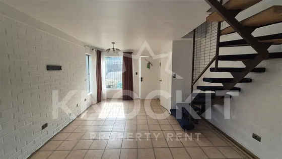 Casa En Arriendo De 3d2b En Maipú Pid02333