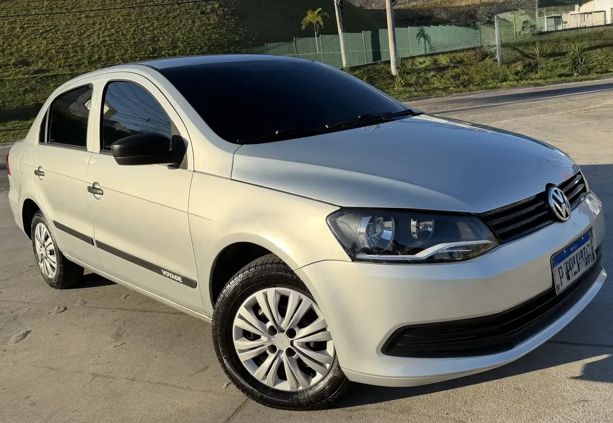 Volkswagen Voyage 2015 1.0 Comfortline Total Flex 4p — foto 8