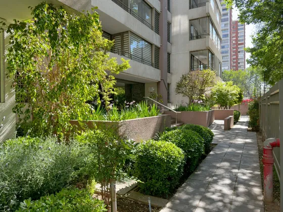 Excelente Dpto De Gran Tamaño A La Venta En Macul