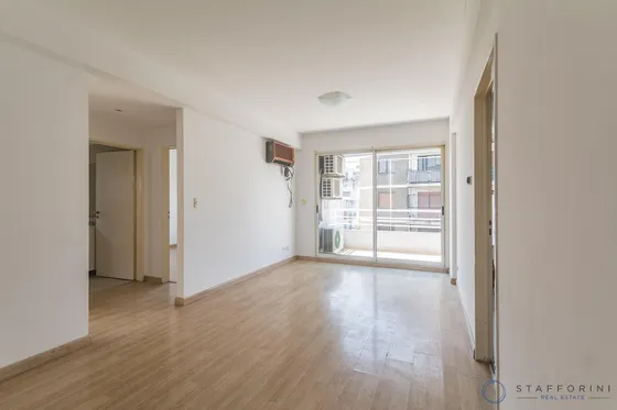 Alquiler Departamento 3 Ambientes Con Toilette, Balcón, Cochera Y Pileta - Almagro