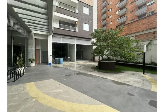 Local En Arriendo O Venta En El Centro, Bombona