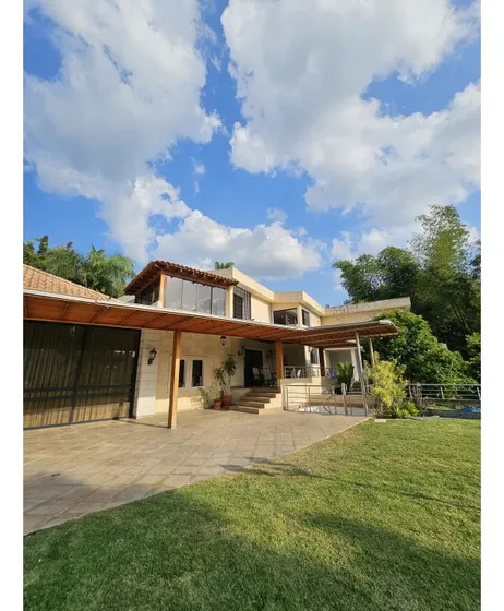 Casa En Venta 1400 M2 - Urb. Macaracuay