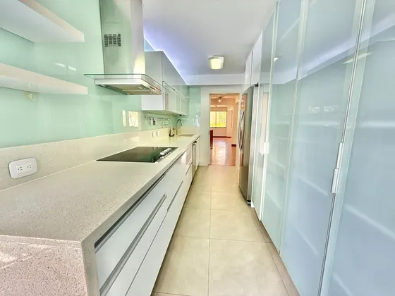 Apartamento De 160 M2 En Alquiler Colinas De Valle Arriba